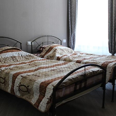 Guest House On Gia Abesadze Street Τυφλίδα Εξωτερικό φωτογραφία